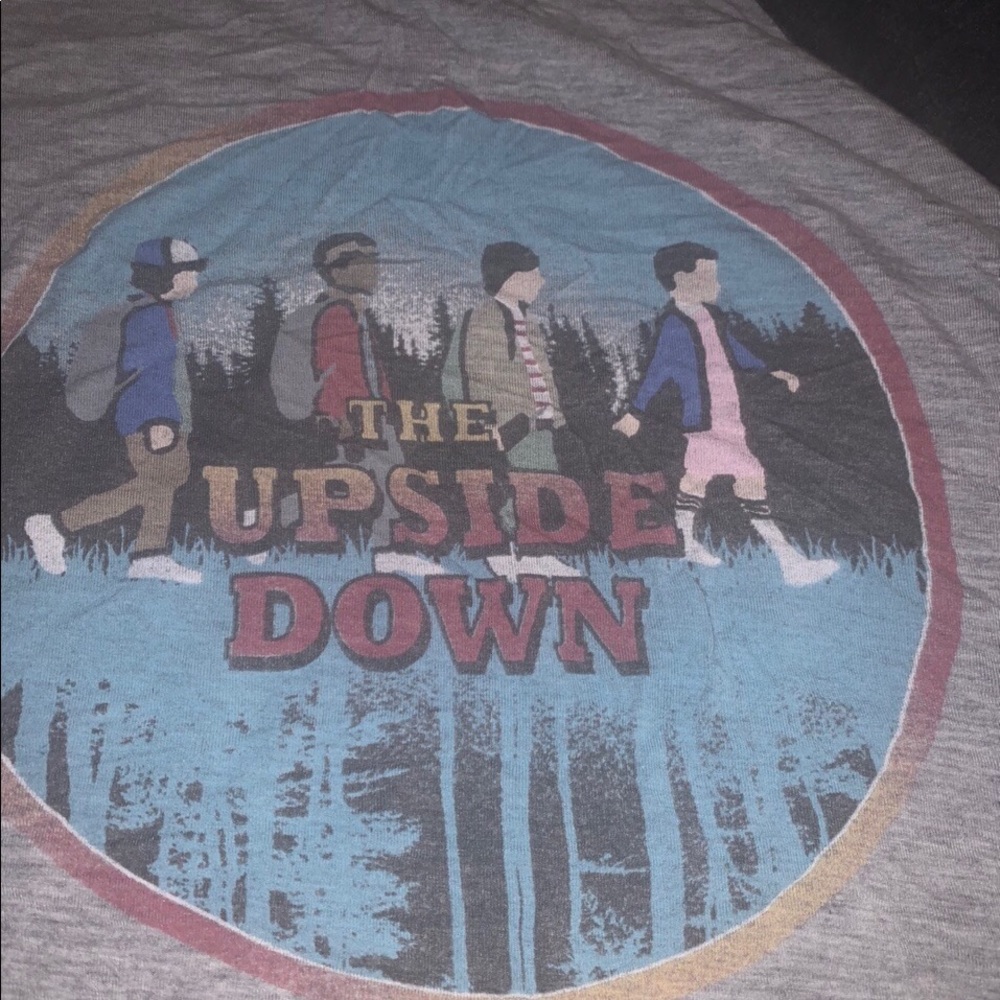 Stranger things top - Picture 3 of 4